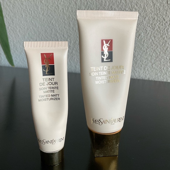 YSL Teint De Jour #6 Tinted Matt Moisturizer. Plus Free Sample - Picture 1 of 3